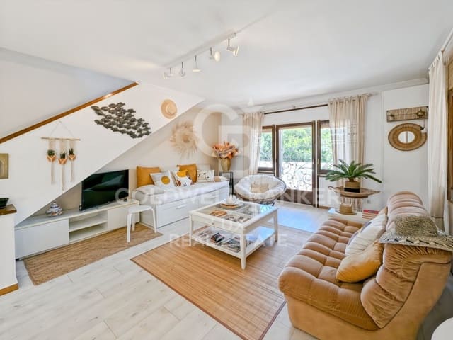 2 soverom Villa til salgs i Roses med garasje - € 490 000 (Ref: 9114352)