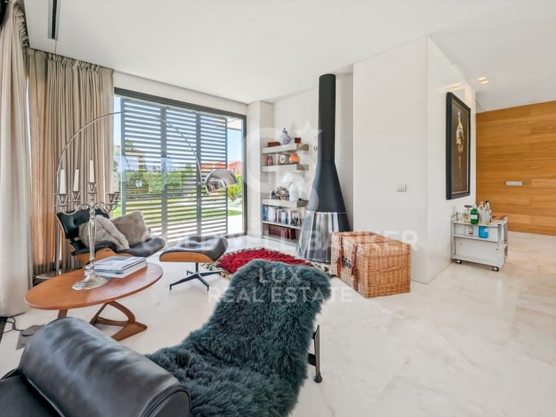 4 bedroom Villa for sale in Peralada with pool garage - € 1,050,000 (Ref: 9159902)