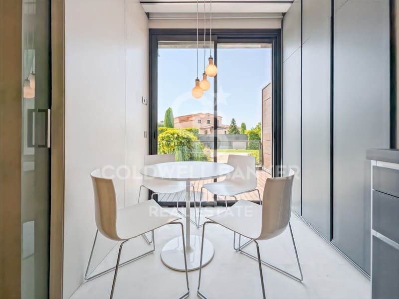 4 bedroom Villa for sale in Peralada with pool garage - € 1,050,000 (Ref: 9159902)