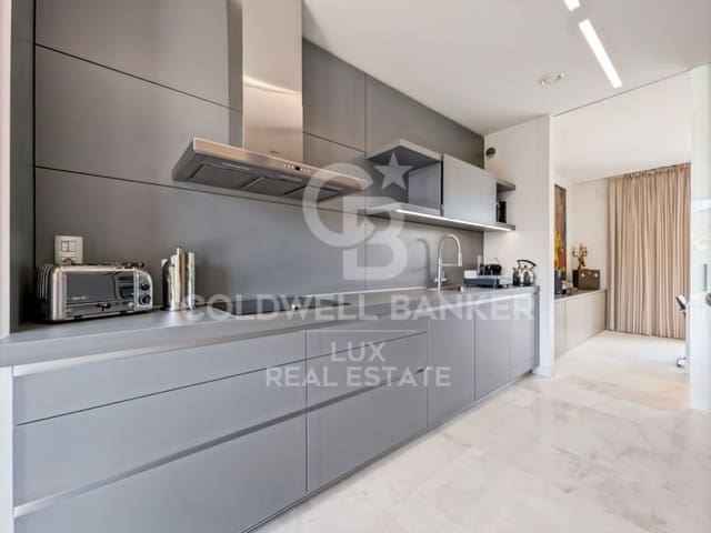 4 bedroom Villa for sale in Peralada with pool garage - € 1,050,000 (Ref: 9159902)