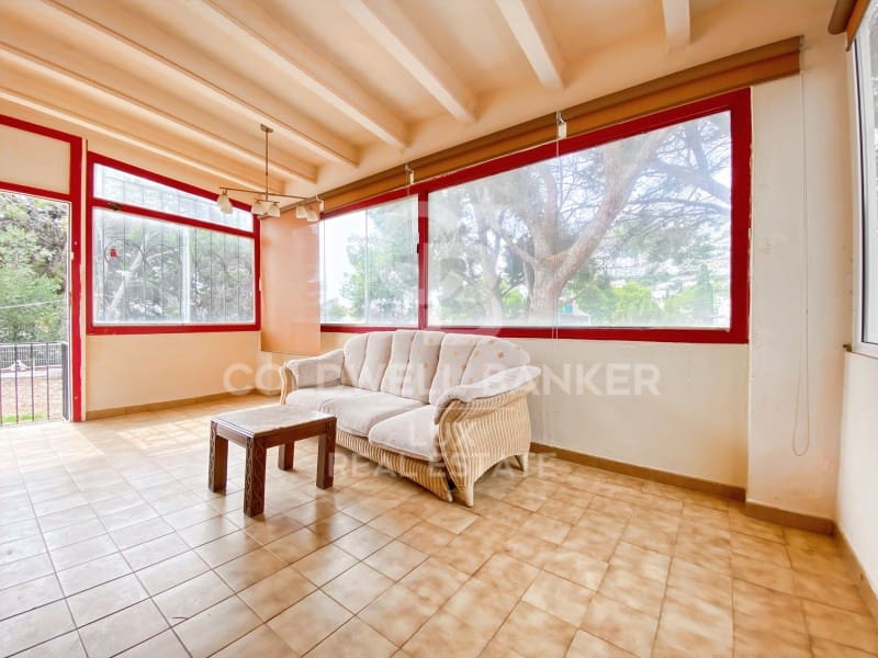 4 makuuhuone Huvila myytävänä paikassa Roses mukana 
autotalli - 569 000 € (Ref: 9192721)