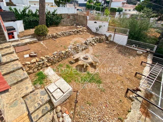 4 sypialnia Willa na sprzedaż w Roses z garażem - 569 000 € (Ref: 9192721)