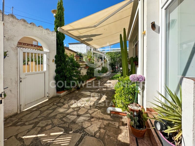 4 Zimmer Villa zu verkaufen in L'Escala - 399.000 € (Ref: 9218606)