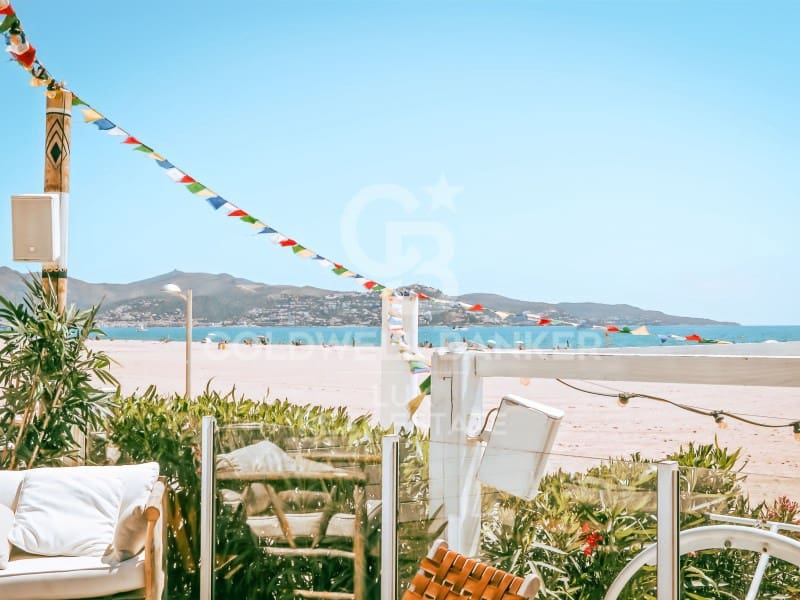 Restaurant/Bar til salg i Empuriabrava - € 945.000 (Ref: 9243560)