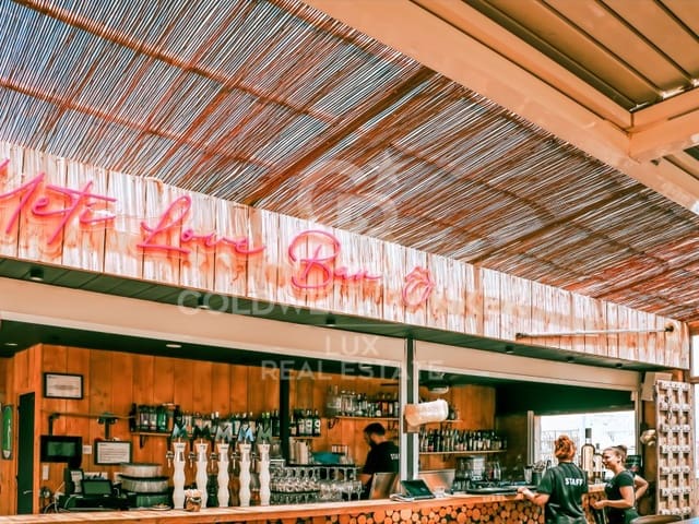 Restaurant/Bar til salg i Empuriabrava, Castelló d'Empúries - € 945.000 (Ref: 9243560)