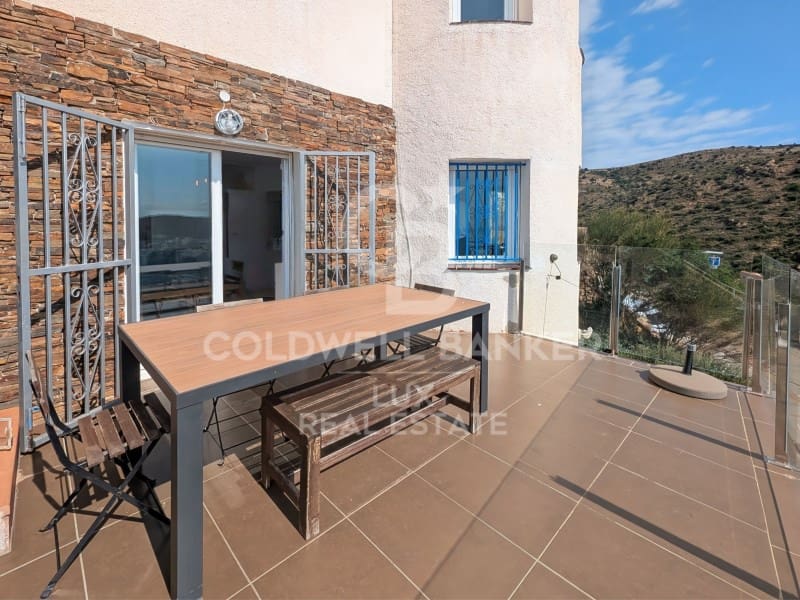 4 slaapkamer Villa te koop in Roses met zwembad - € 589.000 (Ref: 9243562)