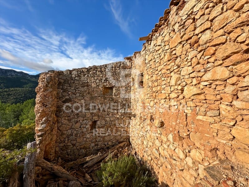 Undeveloped Land for sale in Pratdip - € 425,000 (Ref: 9262838)