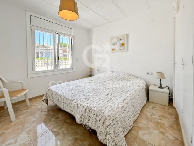 4 Zimmer Villa zu verkaufen in Empuriabrava, Castelló d'Empúries mit Pool Garage - 650.000 € (Ref: 9276559)