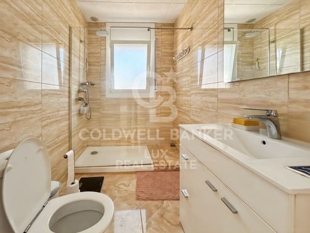 4 Zimmer Villa zu verkaufen in Empuriabrava, Castelló d'Empúries mit Pool Garage - 650.000 € (Ref: 9276559)