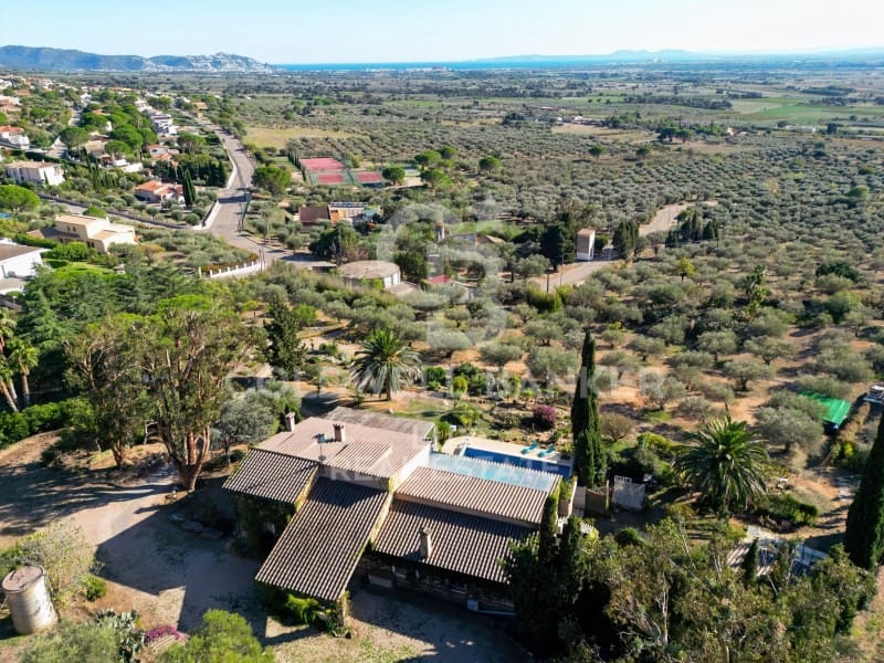 8 camera da letto Finca/Casa di Campagna in vendita in Pau con piscina - 1.750.000 € (Rif: 9291279)