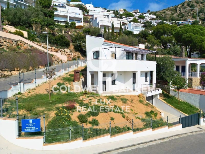 3 soveværelse Villa til salg i Roses med garage - € 799.000 (Ref: 9310746)