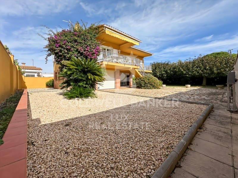 3 soveværelse Villa til salg i L'Escala med garage - € 550.000 (Ref: 9362833)