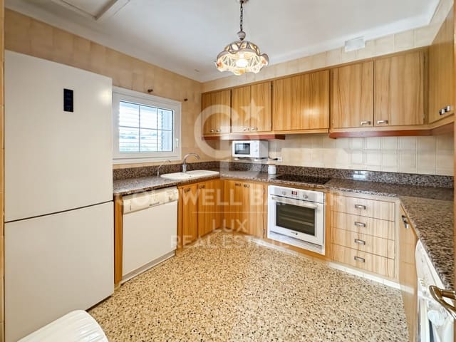 3 bedroom Villa for sale in L'Escala with garage - € 550,000 (Ref: 9362833)