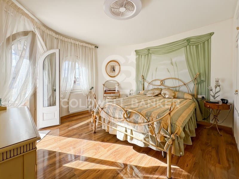 4 Zimmer Villa zu verkaufen in Empuriabrava mit Pool Garage - 525.000 € (Ref: 9375314)