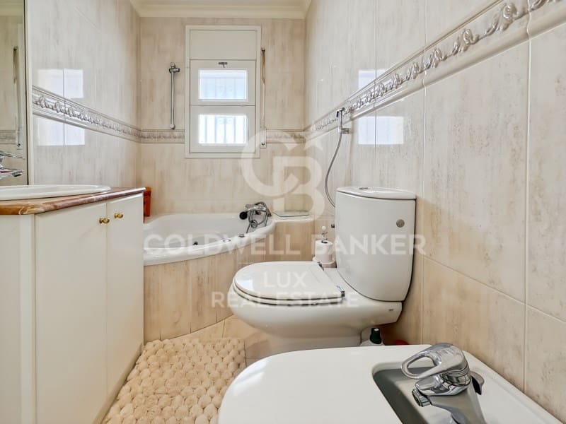 4 Zimmer Villa zu verkaufen in Empuriabrava mit Pool Garage - 525.000 € (Ref: 9375314)