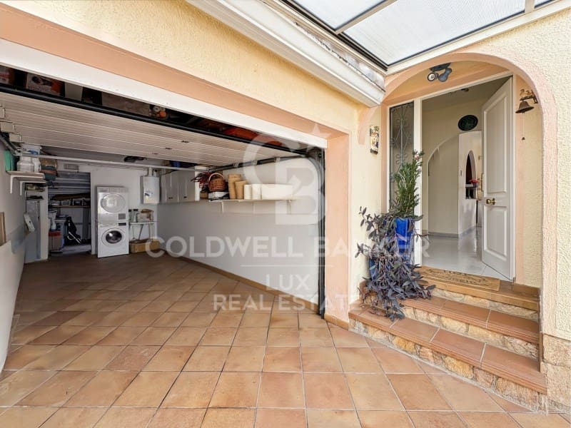 4 Zimmer Villa zu verkaufen in Empuriabrava mit Pool Garage - 525.000 € (Ref: 9375314)