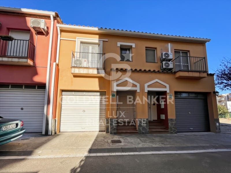 3 camera da letto Casa in vendita in Empuriabrava con piscina garage - 348.000 € (Rif: 9422416)