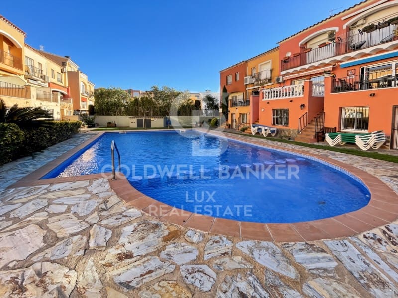 3 camera da letto Casa in vendita in Empuriabrava con piscina garage - 348.000 € (Rif: 9422416)