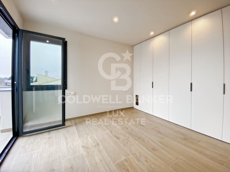 Chalet de 4 habitaciones en Roses en venta con piscina garaje - 650.000 € (Ref: 9465644)