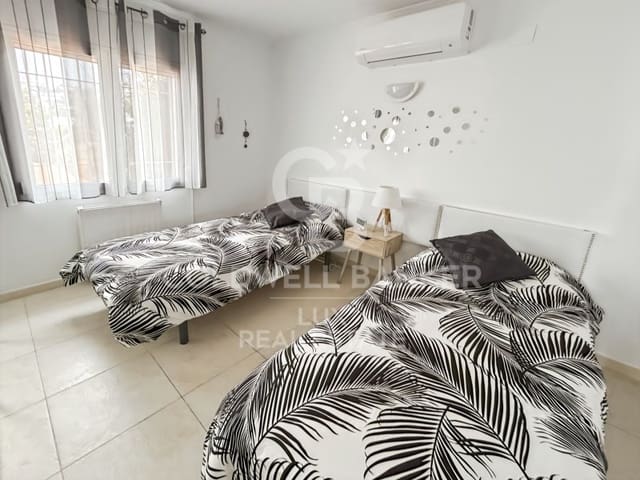 4 Zimmer Doppelhaus zu verkaufen in Roses mit Pool Garage - 695.000 € (Ref: 9470684)