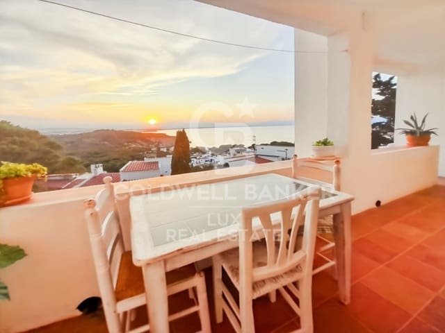 Chalet de 2 habitaciones en L'Escala en venta con piscina garaje - 695.000 € (Ref: 9481329)