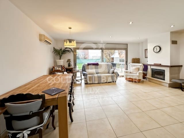 4 chambre Villa/Maison à vendre à Vic avec garage - 690 000 € (Ref: 9486495)