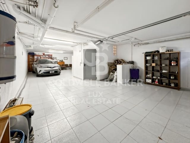4 chambre Villa/Maison à vendre à Vic avec garage - 690 000 € (Ref: 9486495)