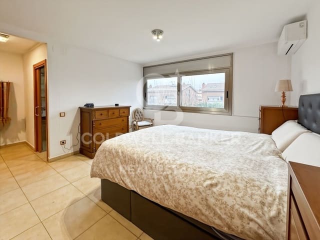 4 chambre Villa/Maison à vendre à Vic avec garage - 690 000 € (Ref: 9486495)