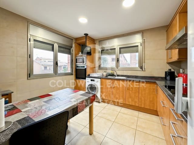 4 chambre Villa/Maison à vendre à Vic avec garage - 690 000 € (Ref: 9486495)