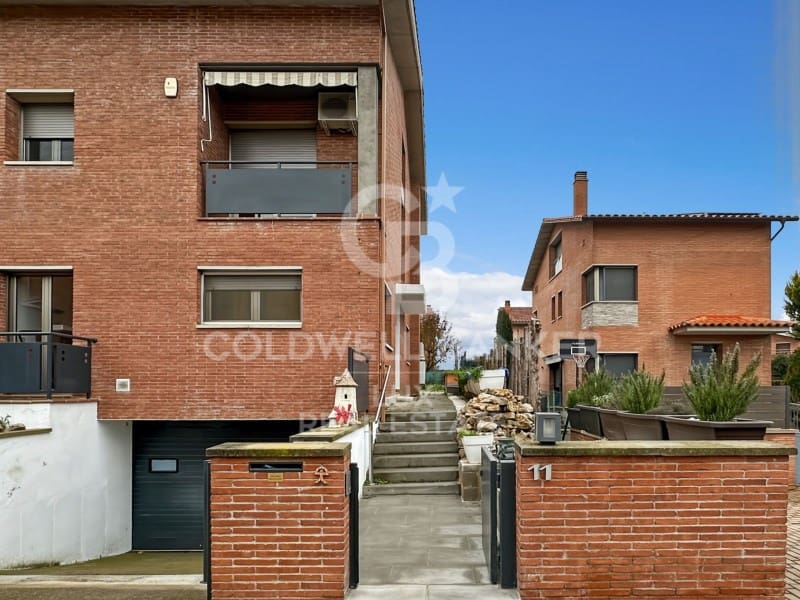 4 chambre Villa/Maison à vendre à Vic avec garage - 690 000 € (Ref: 9486495)