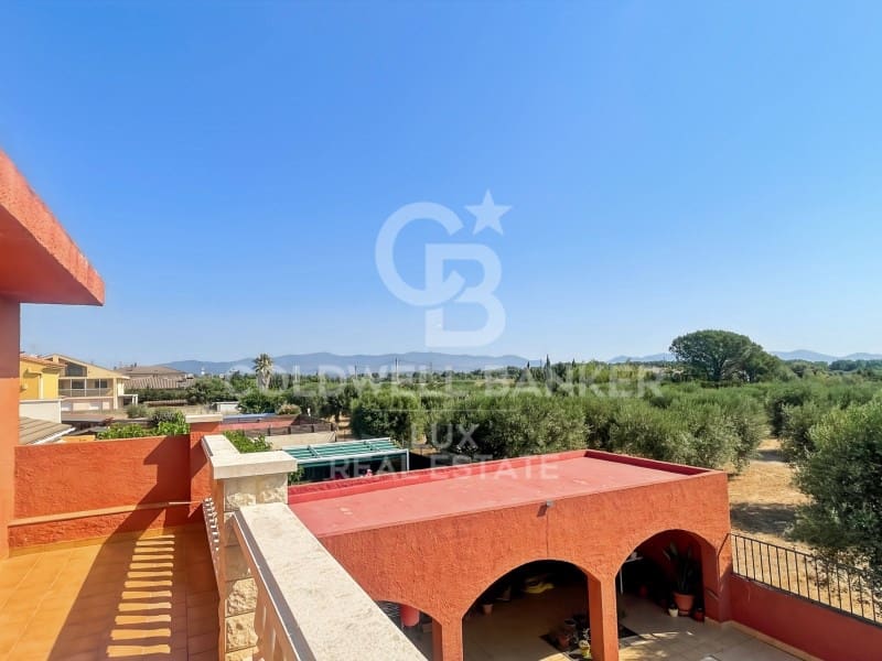 5 soverom Kjedet enebolig til salgs i Llers med svømmebasseng garasje - € 375 000 (Ref: 9488458)