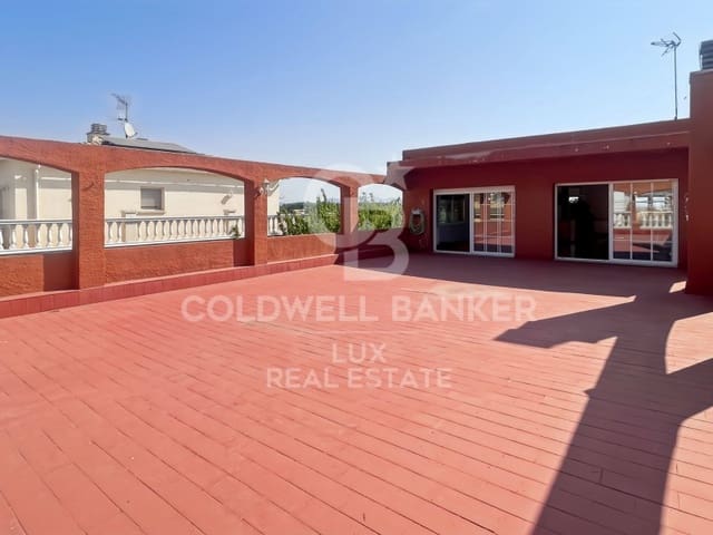 5 soverom Kjedet enebolig til salgs i Llers med svømmebasseng garasje - € 375 000 (Ref: 9488458)