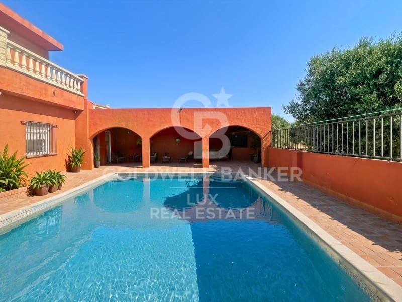 5 soverom Kjedet enebolig til salgs i Llers med svømmebasseng garasje - € 375 000 (Ref: 9488458)