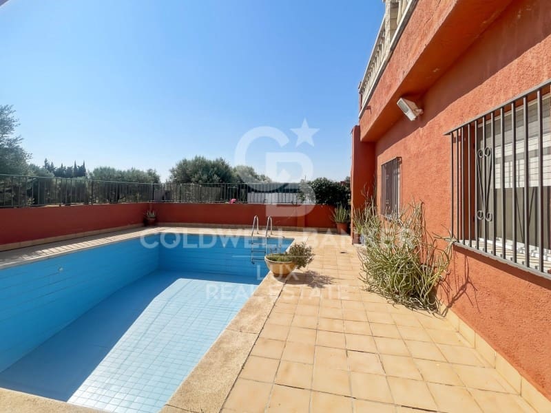 5 soverom Kjedet enebolig til salgs i Llers med svømmebasseng garasje - € 375 000 (Ref: 9488458)