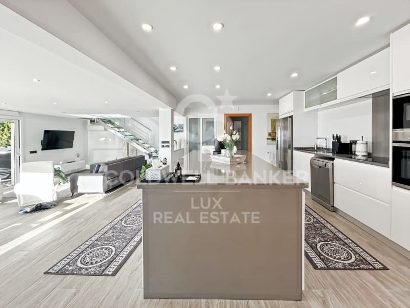 Chalet de 4 habitaciones en Palau-saverdera en venta con piscina garaje - 1.200.000 € (Ref: 9521508)