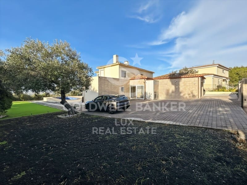 Chalet de 4 habitaciones en Palau-saverdera en venta con piscina garaje - 1.200.000 € (Ref: 9521508)