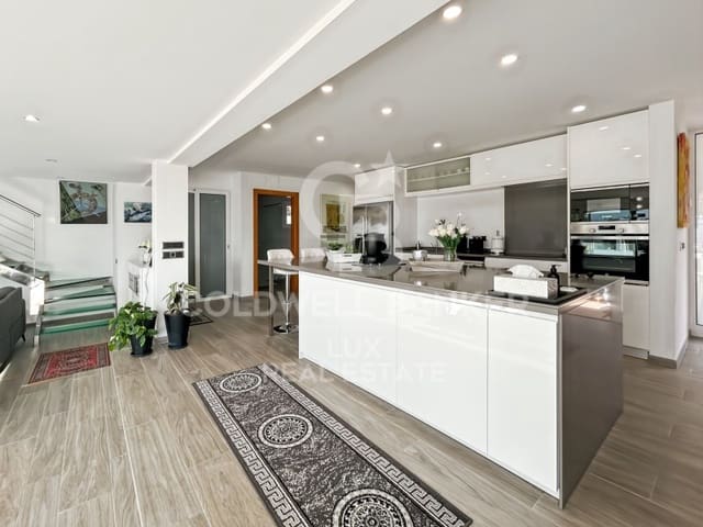 Chalet de 4 habitaciones en Palau-saverdera en venta con piscina garaje - 1.200.000 € (Ref: 9521508)