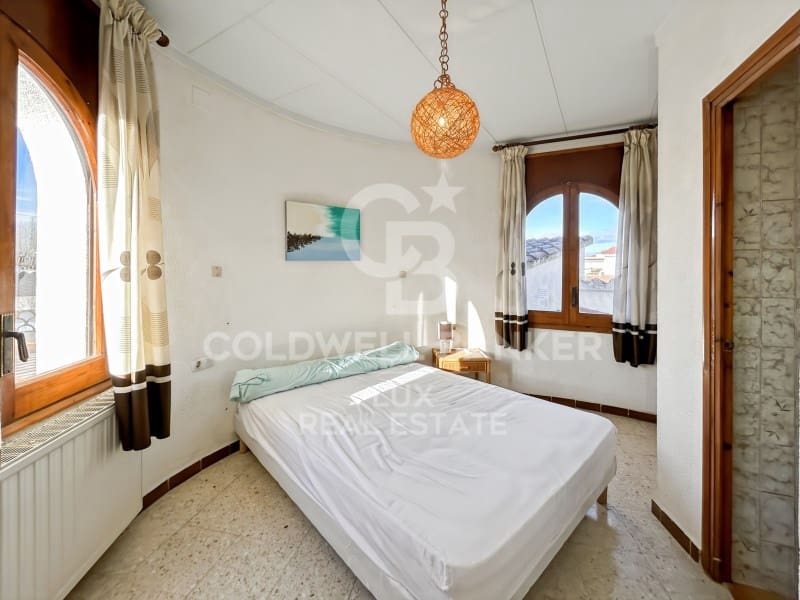 3 soverom Villa til salgs i Empuriabrava med garasje - € 860 000 (Ref: 9555822)