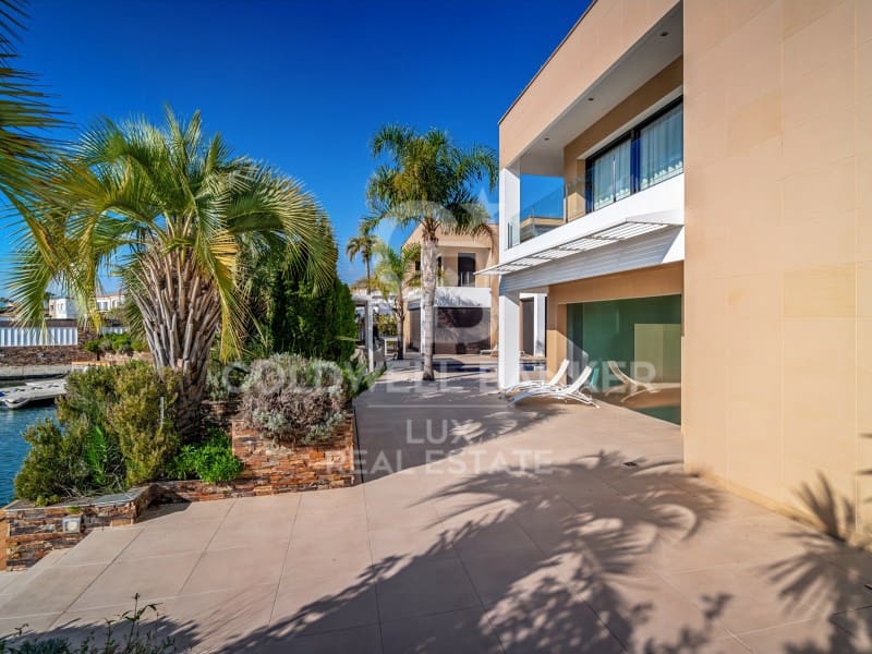 9 sovrum Villa till salu i Santa Margarida med pool garage - 5 500 000 € (Ref: 9574861)