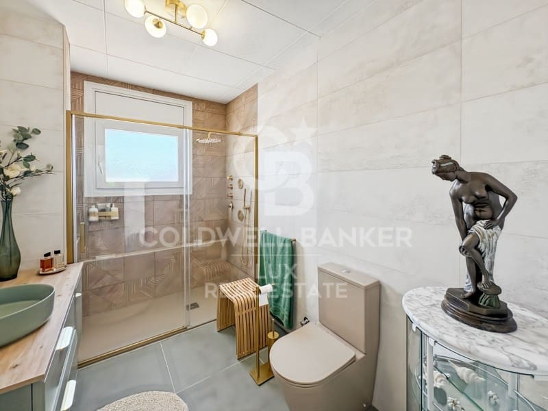 3 soverom Villa til salgs i Empuriabrava med svømmebasseng garasje - € 620 000 (Ref: 9741642)