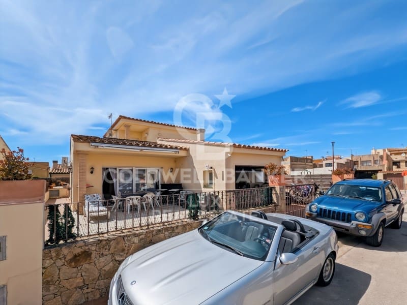 3 slaapkamer Villa te koop in Pau - € 349.000 (Ref: 9783239)