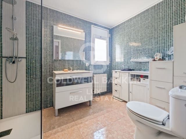 3 soveværelse Villa til salg i Roses med garage - € 495.000 (Ref: 9806310)