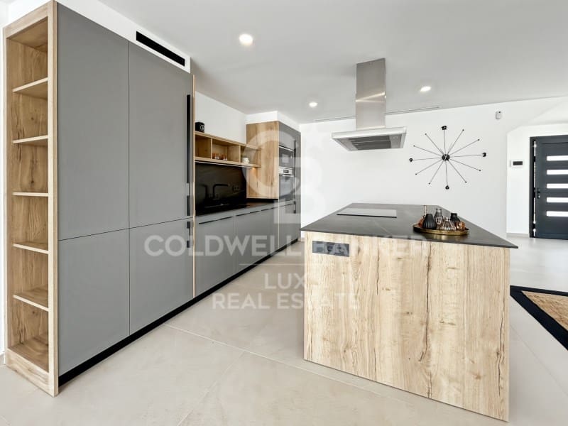 4 quarto Moradia para venda em Empuriabrava com piscina garagem - 1 290 000 € (Ref: 9828877)