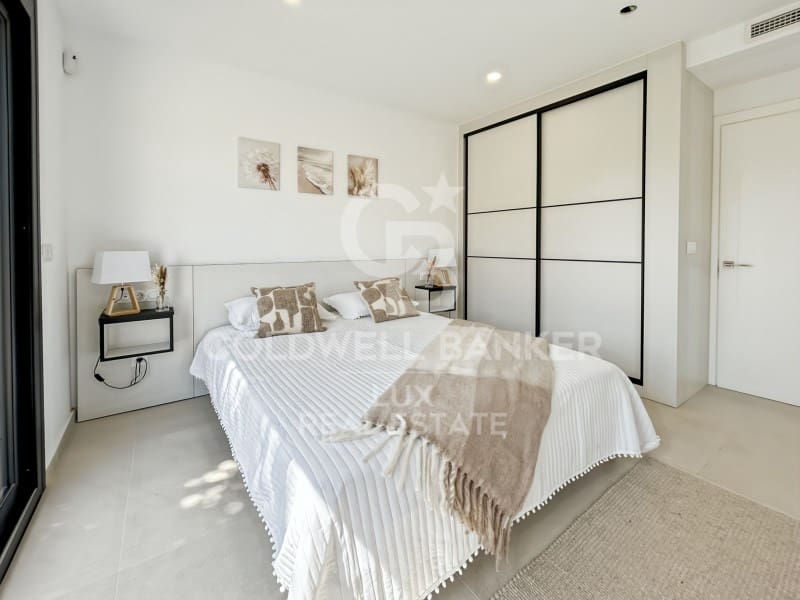4 quarto Moradia para venda em Empuriabrava com piscina garagem - 1 290 000 € (Ref: 9828877)
