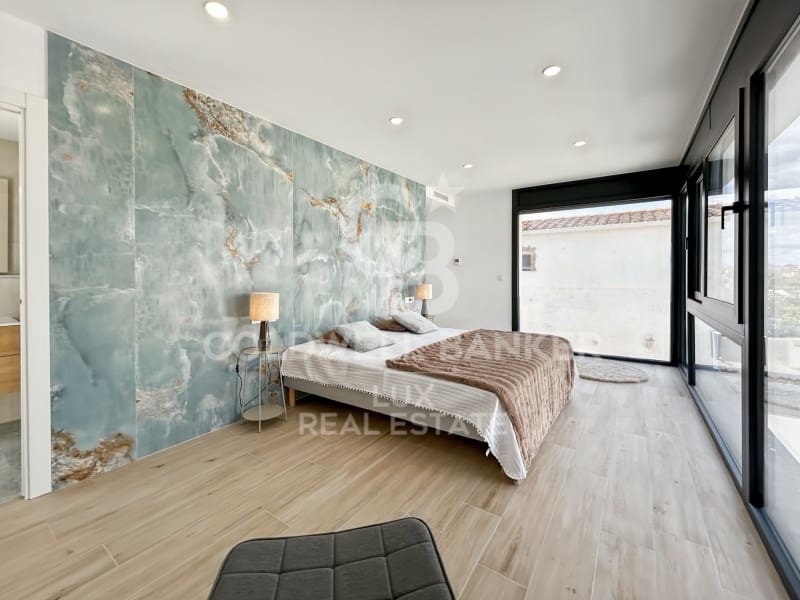 4 quarto Moradia para venda em Empuriabrava com piscina garagem - 1 290 000 € (Ref: 9828877)