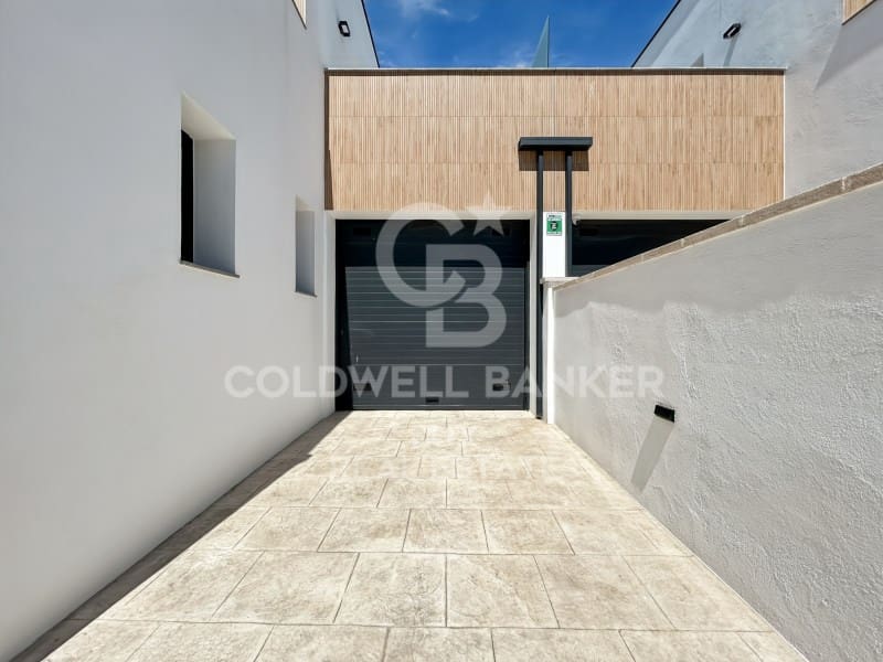 4 quarto Moradia para venda em Empuriabrava com piscina garagem - 1 290 000 € (Ref: 9828877)