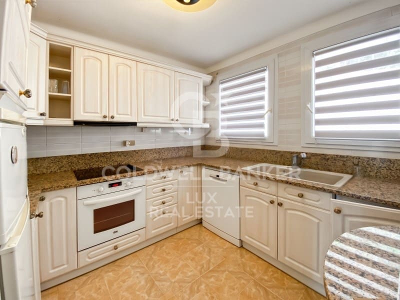 2 bedroom Apartment for sale in Roses - € 425,000 (Ref: 9840308)