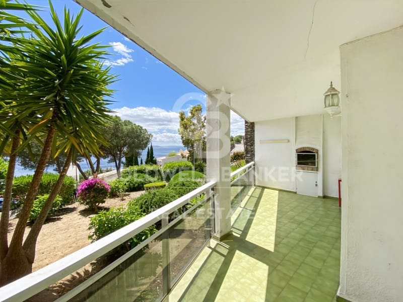 2 bedroom Apartment for sale in Roses - € 425,000 (Ref: 9840308)