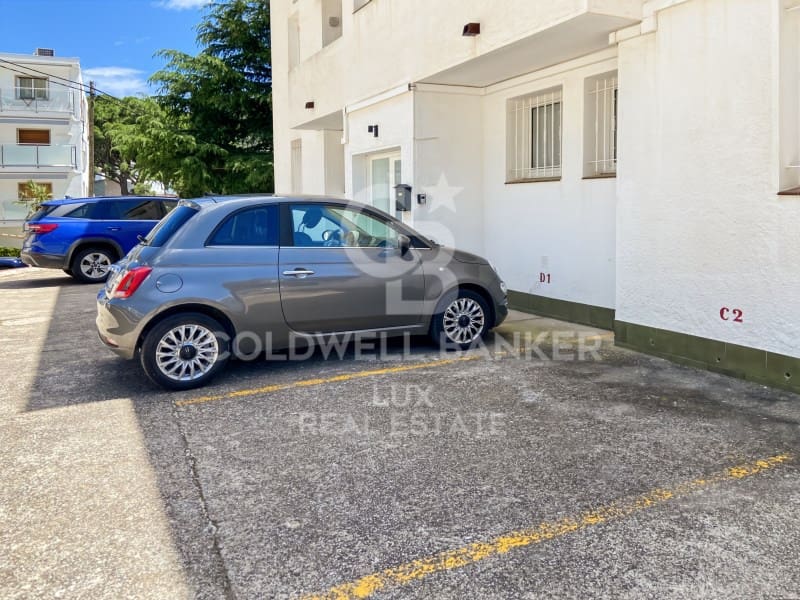 2 bedroom Apartment for sale in Roses - € 425,000 (Ref: 9840308)