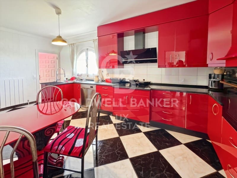 7 bedroom Villa for sale in Empuriabrava with pool garage - € 2,300,000 (Ref: 9849345)